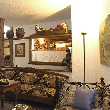 Hotel La Grange - Animal Chic