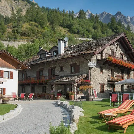 Hotel La Grange - Animal Chic Courmayeur