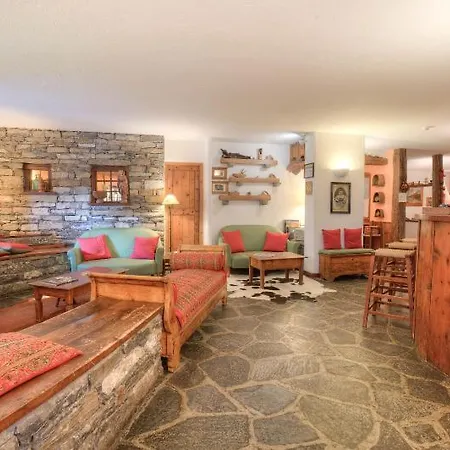 Hotell La Grange - Animal Chic Courmayeur