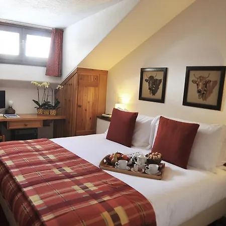 Hotell La Grange - Animal Chic Courmayeur